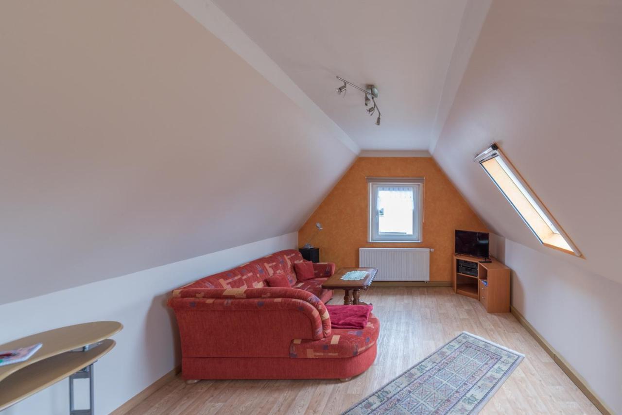 Ferienwohnung Lodig Gross Sarchen Exterior photo